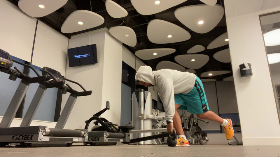Single- Leg Resistance Reaches